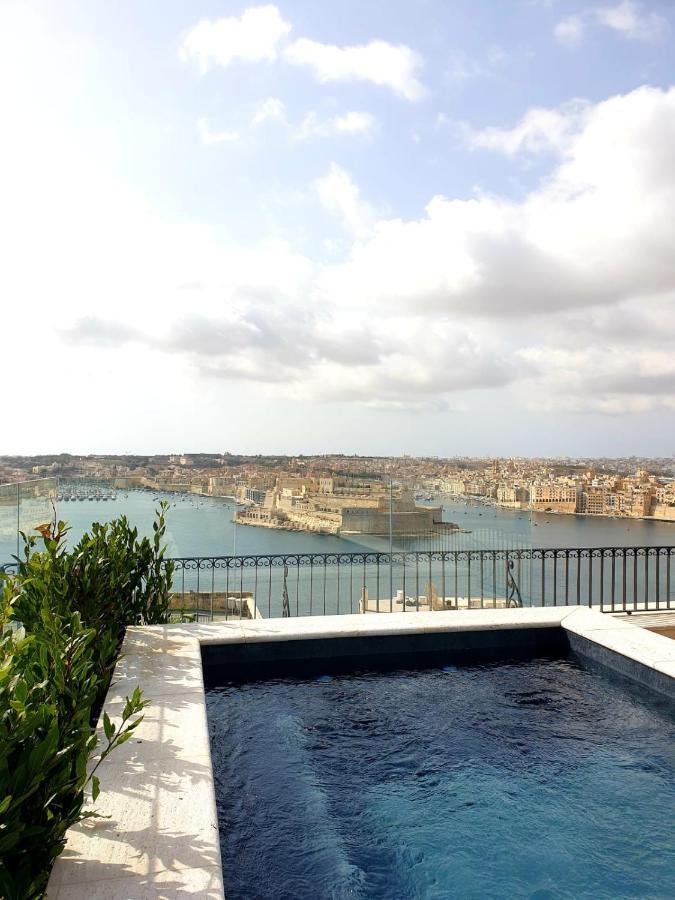 The Gomerino Hotel Valletta Luaran gambar